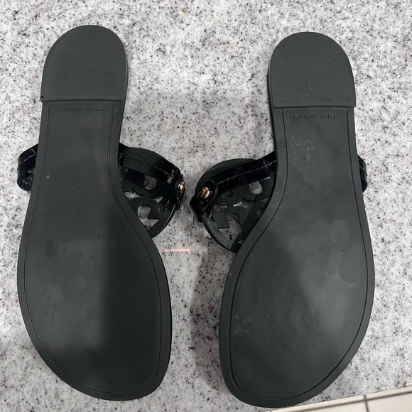 New Tory Burch MILLER SANDAL, PATENT LEATHER - Picture 4 of 5